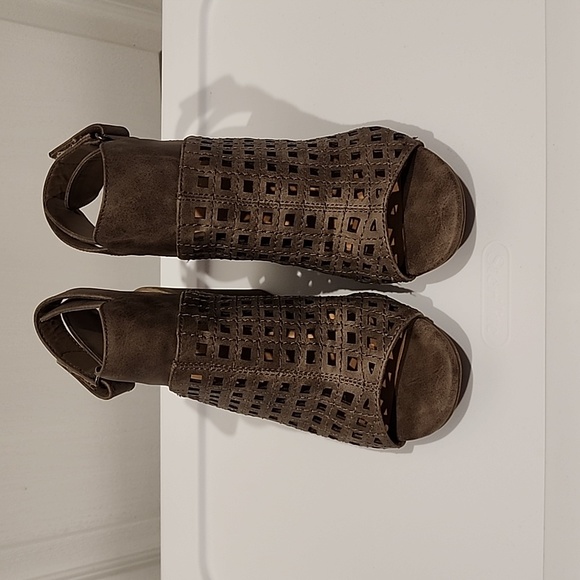 Maurices ladies shoes size 8 - Picture 1 of 4